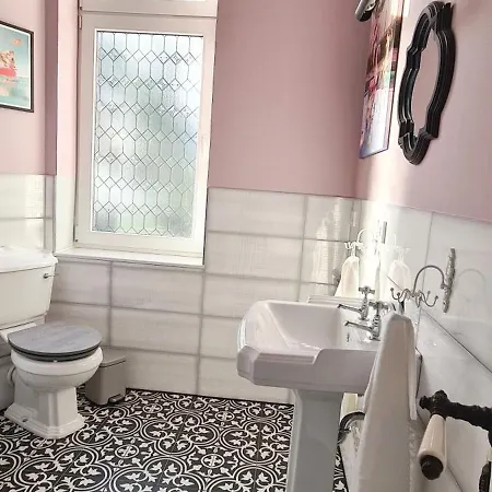 Apartment Stadtvilla - 160 Qm Zentrumsnah