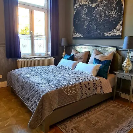 Stadtvilla - 160 Qm Zentrumsnah Lejlighed *