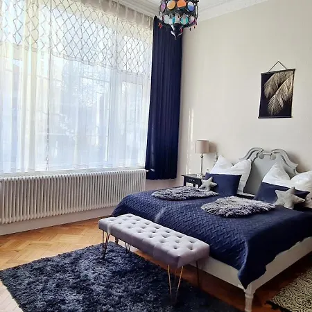 Stadtvilla - 160 Qm Zentrumsnah شقة روستوك